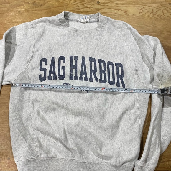 Women’s XS Champion Sag Harbor sweatshirt - Picture 3 of 4